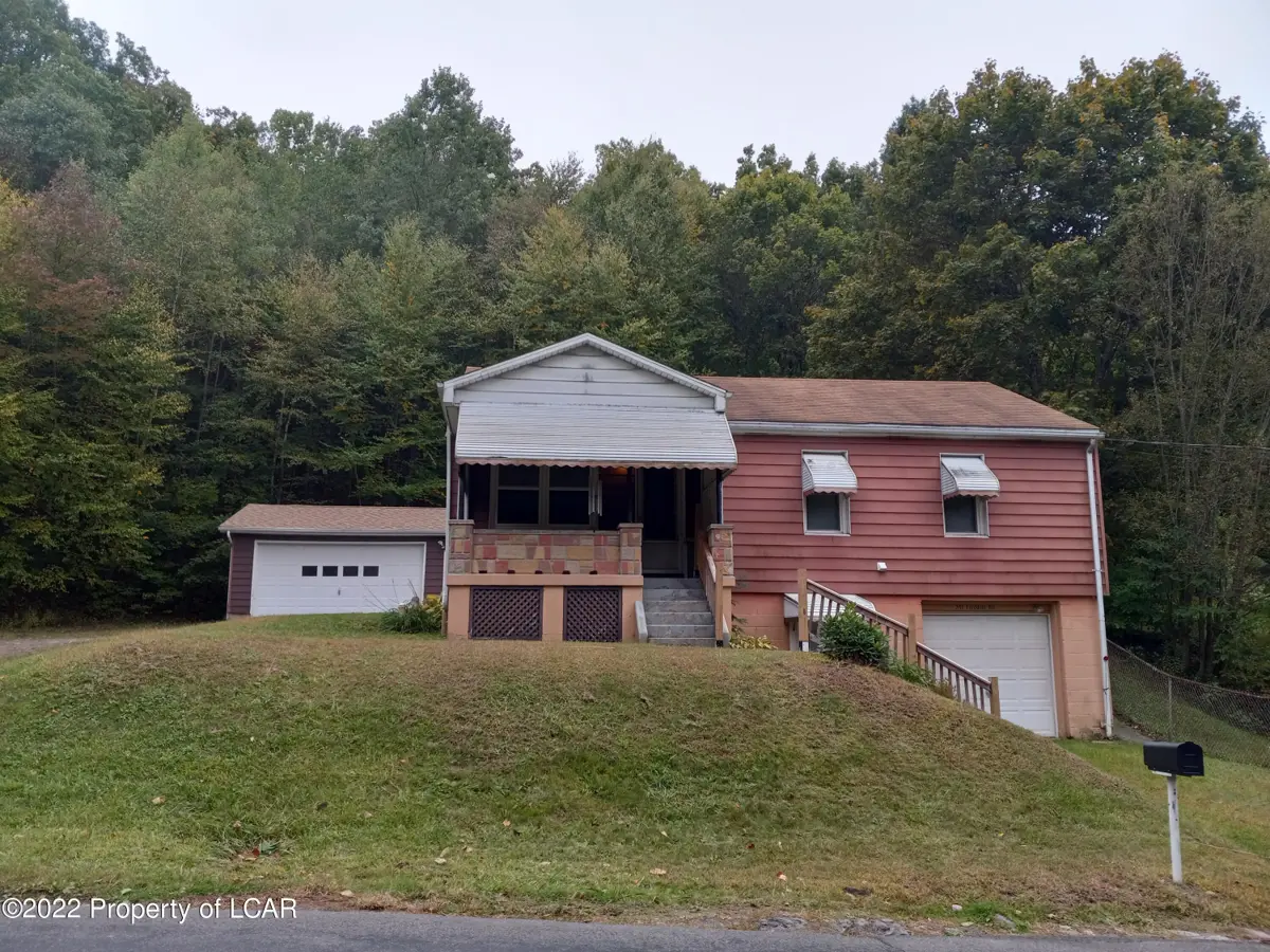 347 Freedom Road, Drums in Drums