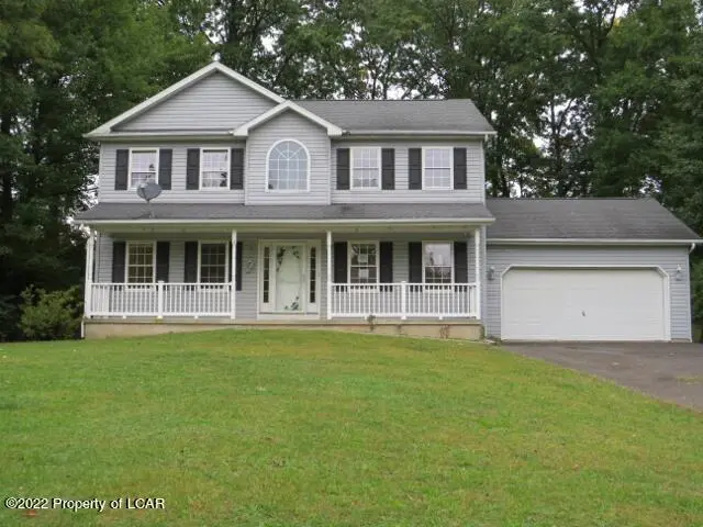 121 Woodcrest Avenue, Hazleton in Hazleton