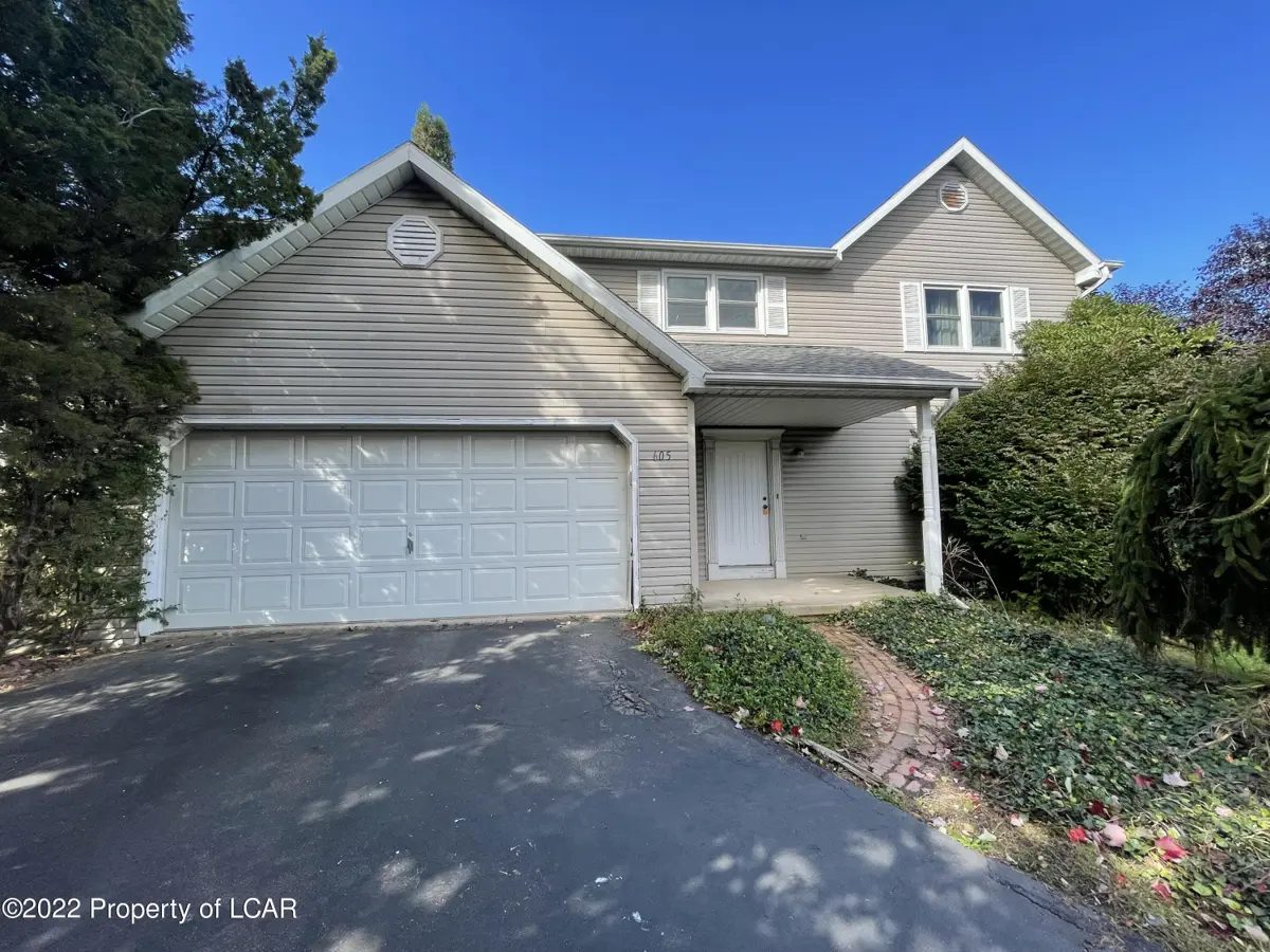 605 Nuangola Road, Mountain Top in Mountain Top