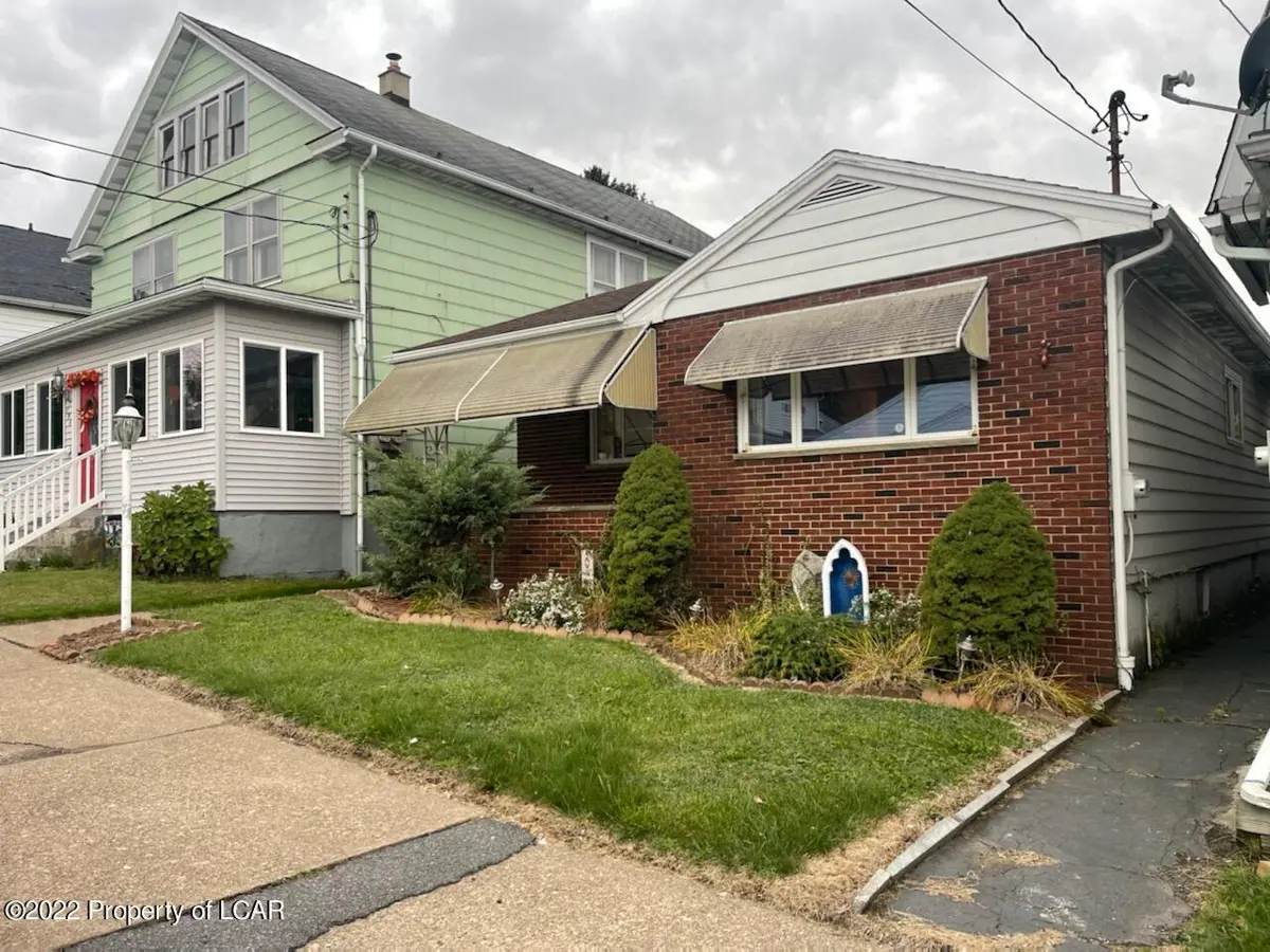 800 Roosevelt Street, Hazleton in Hazleton