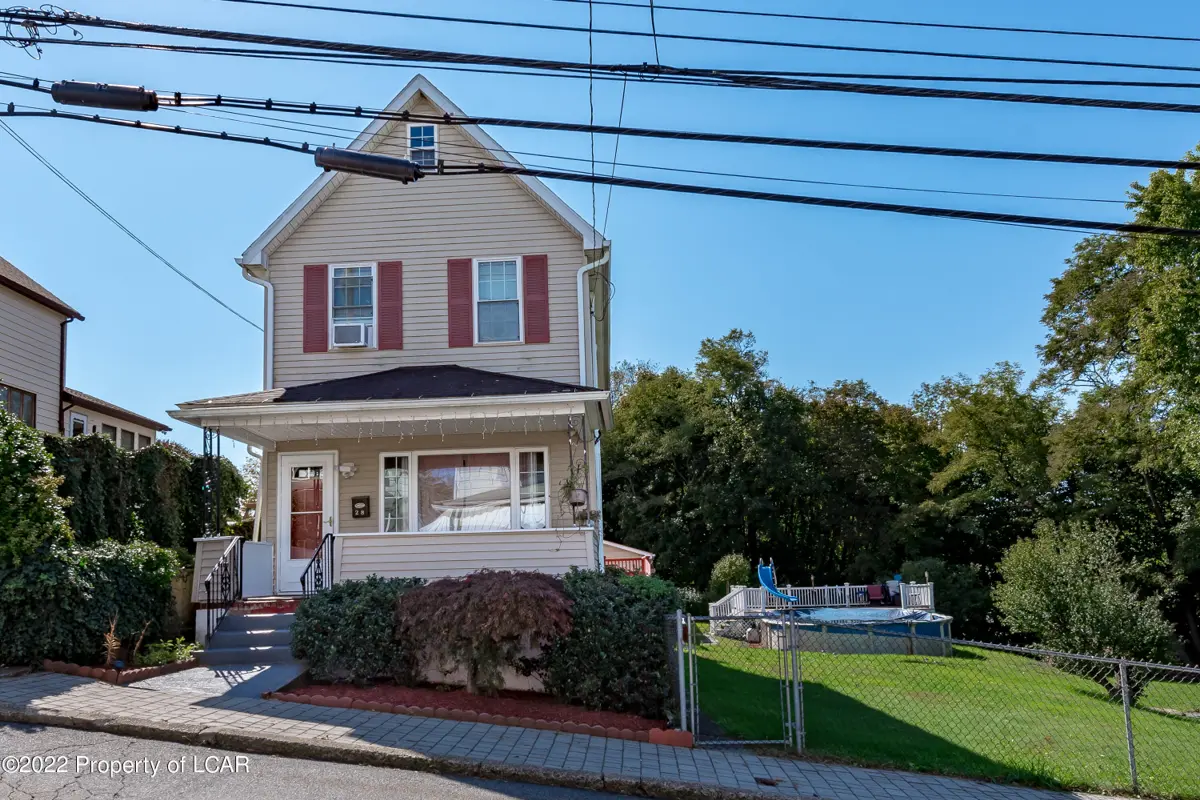 28 Poplar Street, Plains in Plains