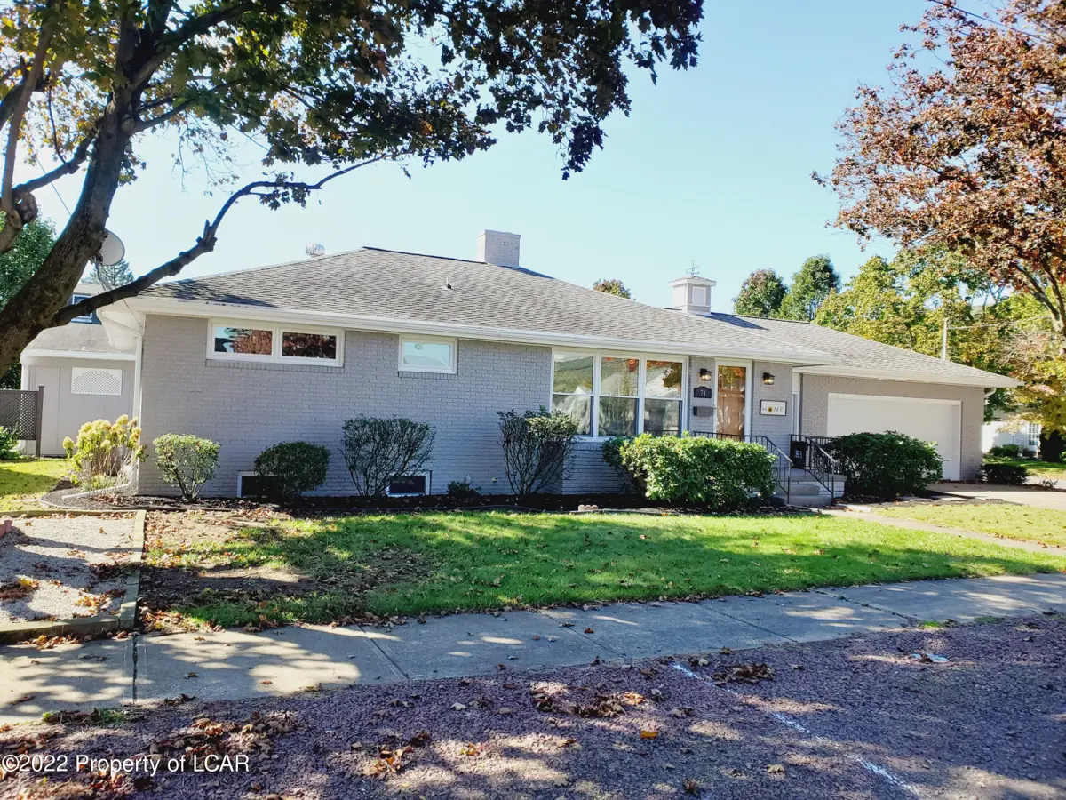 74 Lincoln Avenue, West Wyoming in West Wyoming