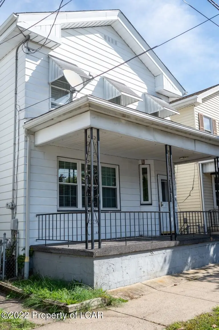 29 W Hollenback Avenue, Wilkes-Barre in Wilkes-Barre