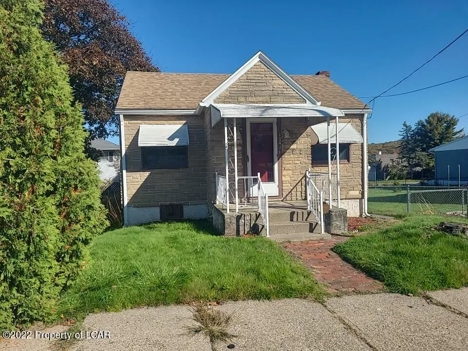 1041 N Vine Street, Hazle Township in Hazle Township