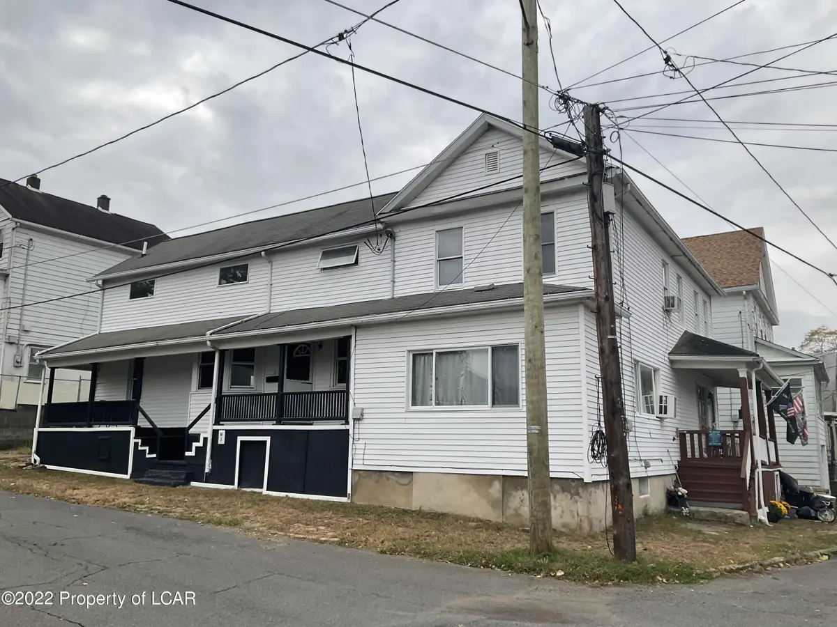 75 Coal & 3 Vine Street, Glen Lyon in Glen Lyon