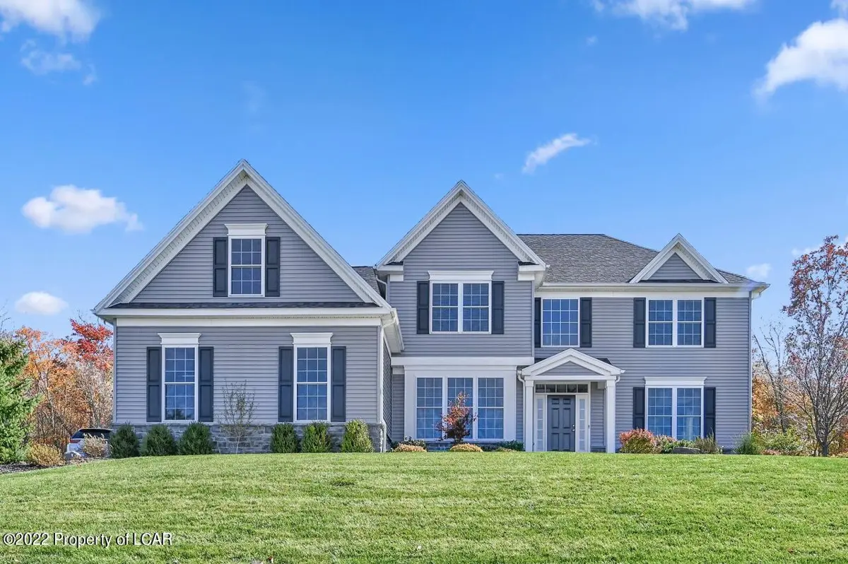1113 Woodberry Drive, Mountain Top in Mountain Top
