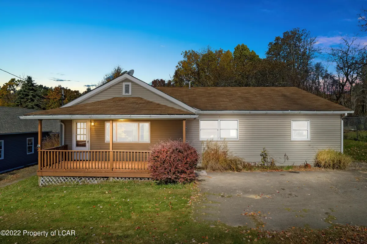 206 Carpenter Road, Harveys Lake in Harveys Lake