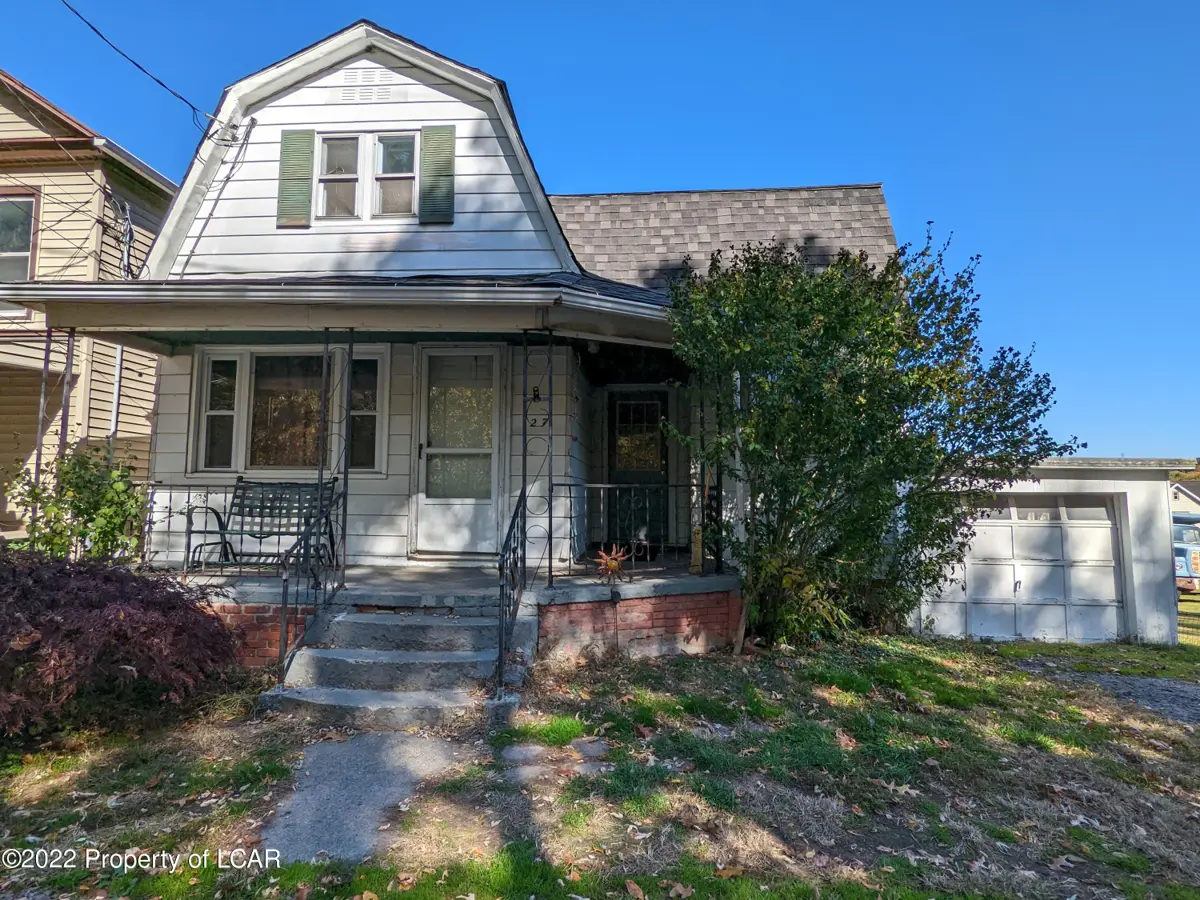 127 Hilldale Avenue, Plains in Plains