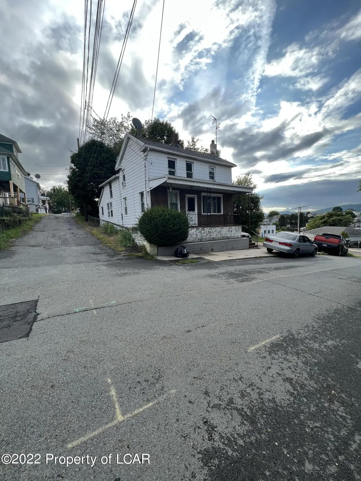 5 E Oak Street, Pittston in Pittston