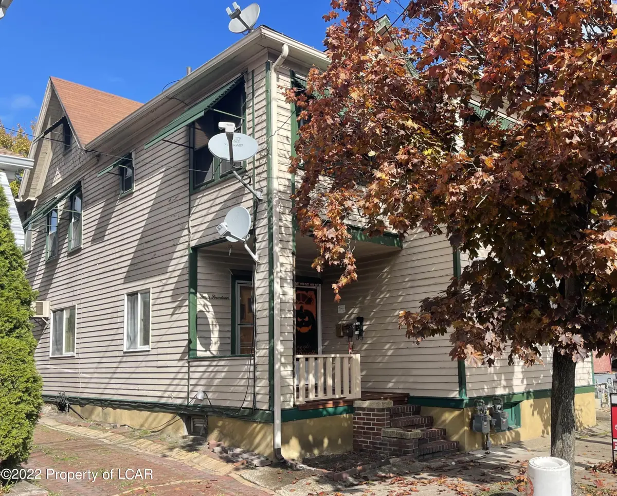 414 N Washington Street, Wilkes-Barre in Wilkes-Barre