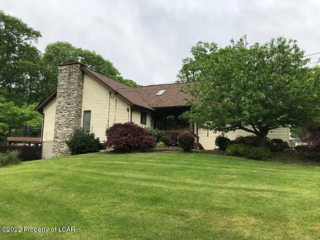 4044 Blytheburn Road, Mountain Top in Mountain Top
