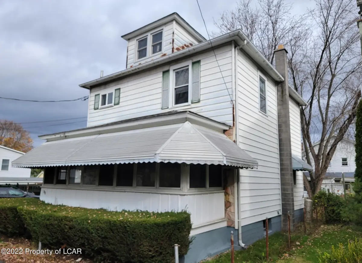 90 Central Lane, Wilkes-Barre in Wilkes-Barre
