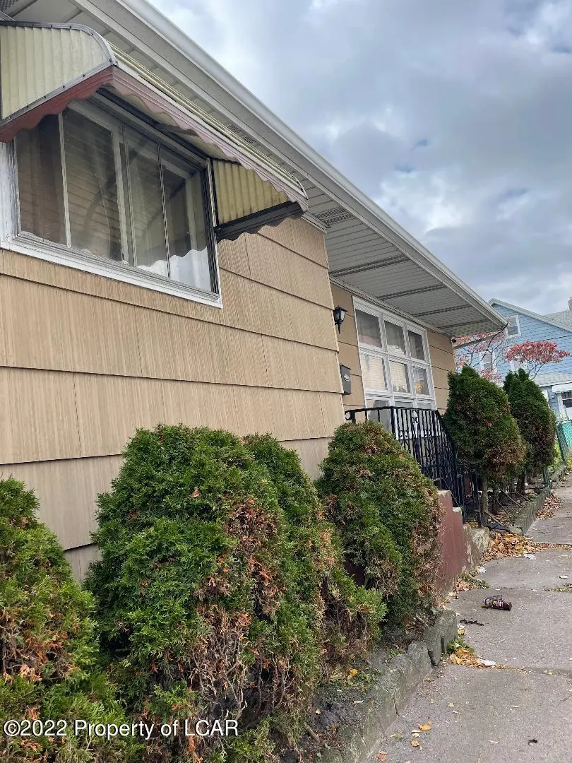 128 W 5th Street, Hazleton in Hazleton