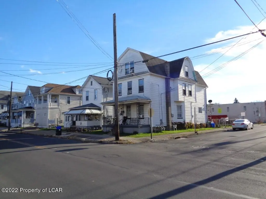 79 Oxford Street, Hanover Township in Hanover Township