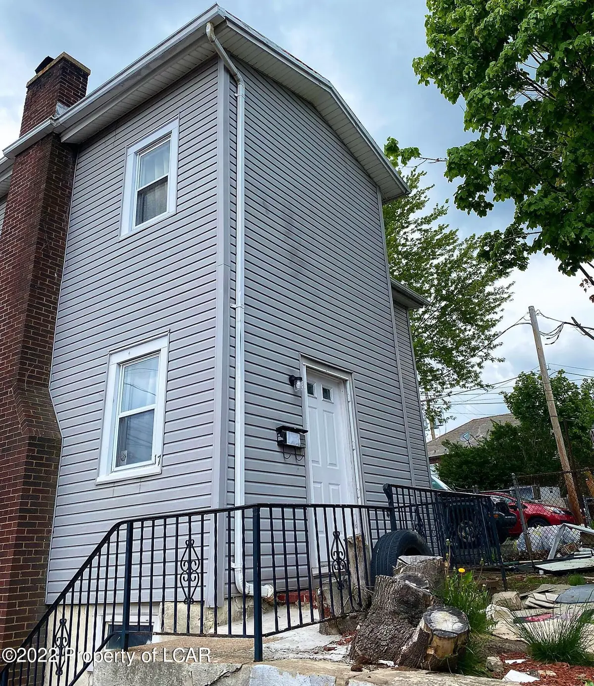 17 W Oak Street, Hazleton in Hazleton