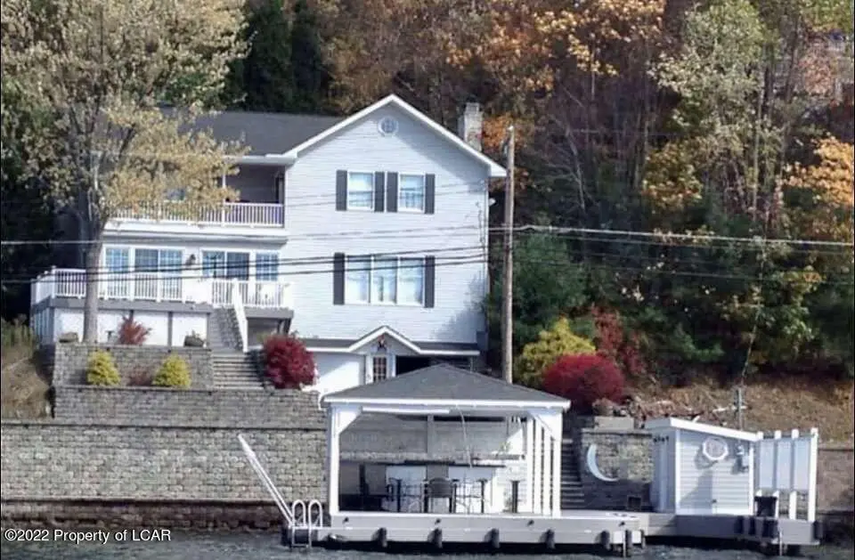 113 Lakeside Drive, Harveys Lake in Harveys Lake