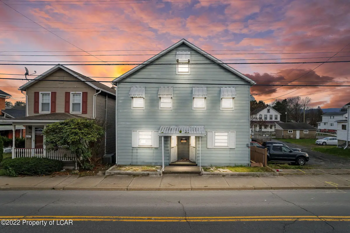 606 W Main Street, Plymouth in Plymouth
