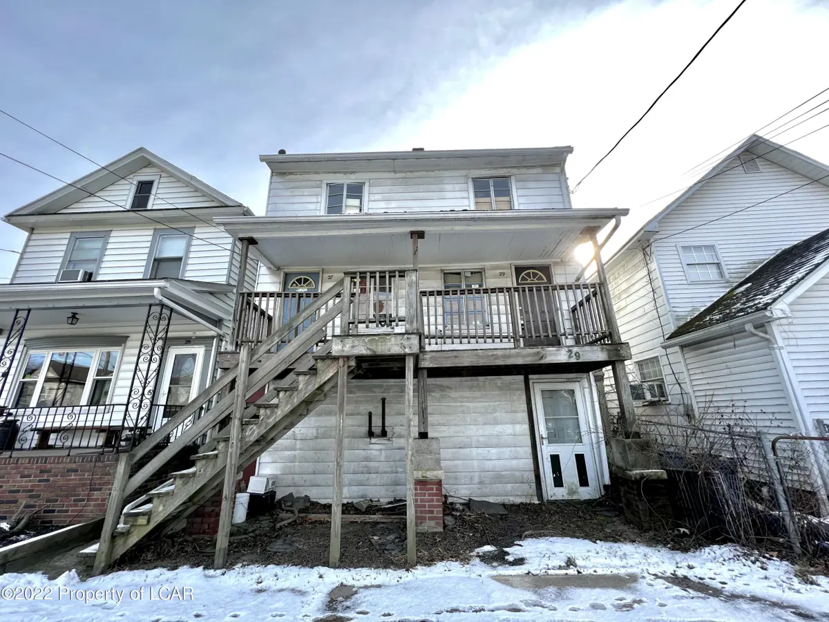 27-29 Orchard Street, Glen Lyon in Glen Lyon