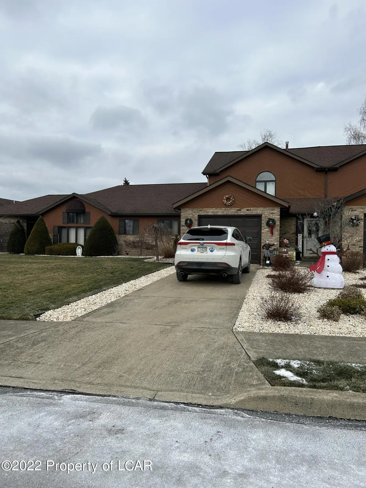 52 Woodview Road, Hanover Township in Hanover Township
