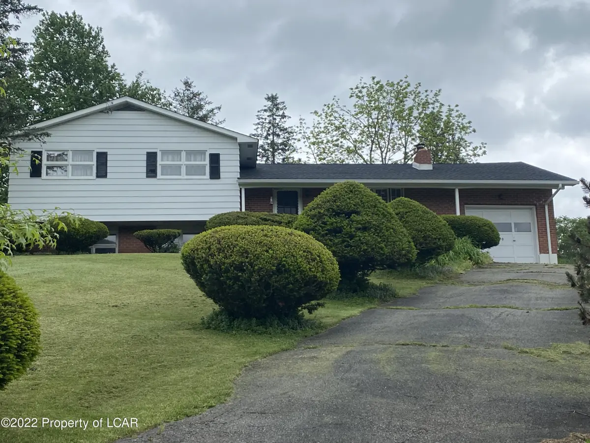 130 Beverly Drive, Clarks Summit in Clarks Summit