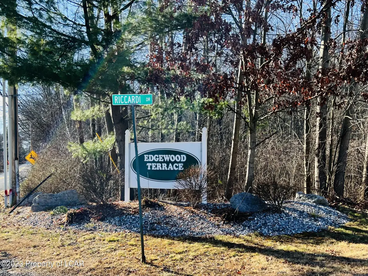 76 Riccardi Drive, Drums in Drums