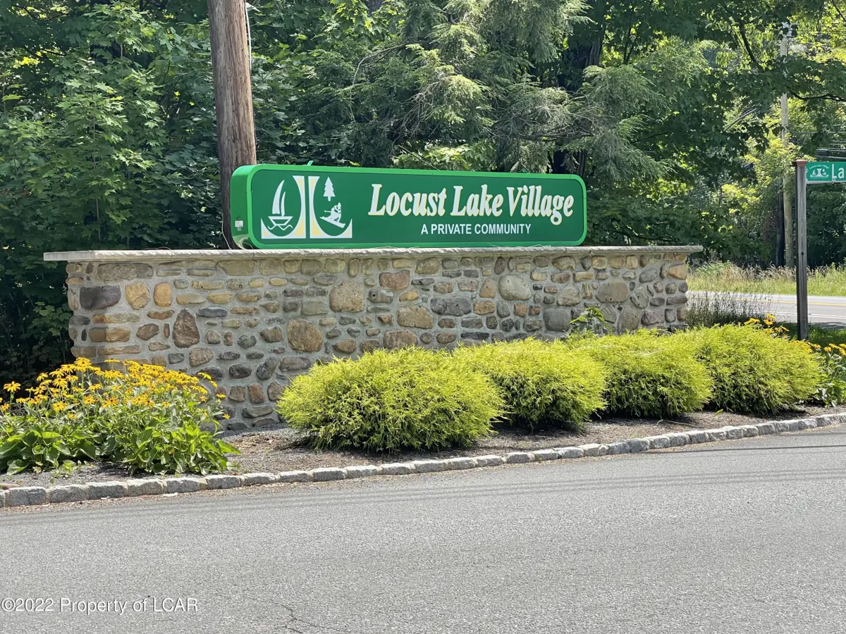 140 Wagner Way, Pocono Lake in Pocono Lake