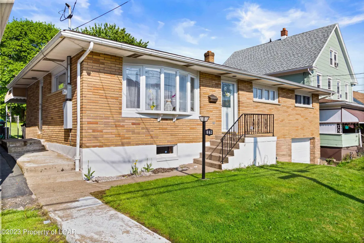 682 Peace Street, Hazleton in Hazleton