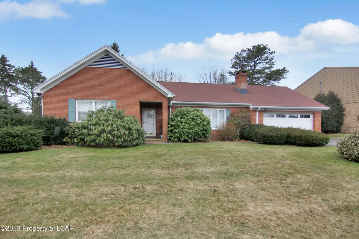 1226 E Chestnut Street, Hazleton in Hazleton