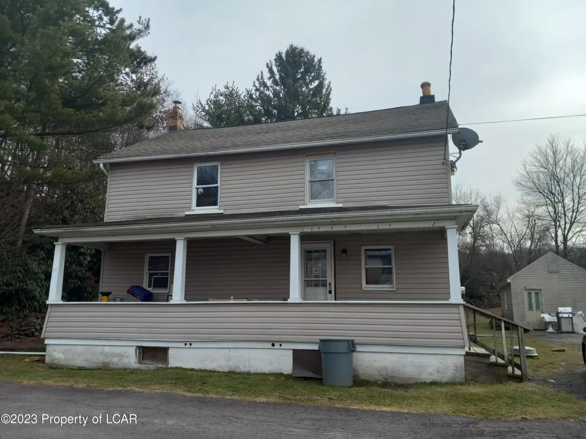 104 Crystal Ridge Ct, Hazle Township in Hazle Township