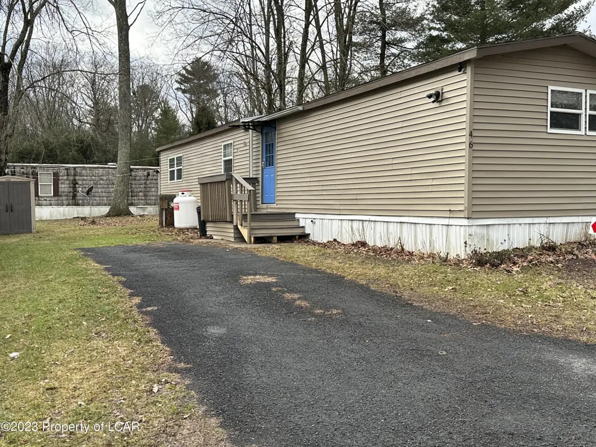 46 Country Crest Lane, Hunlock Creek in Hunlock Creek