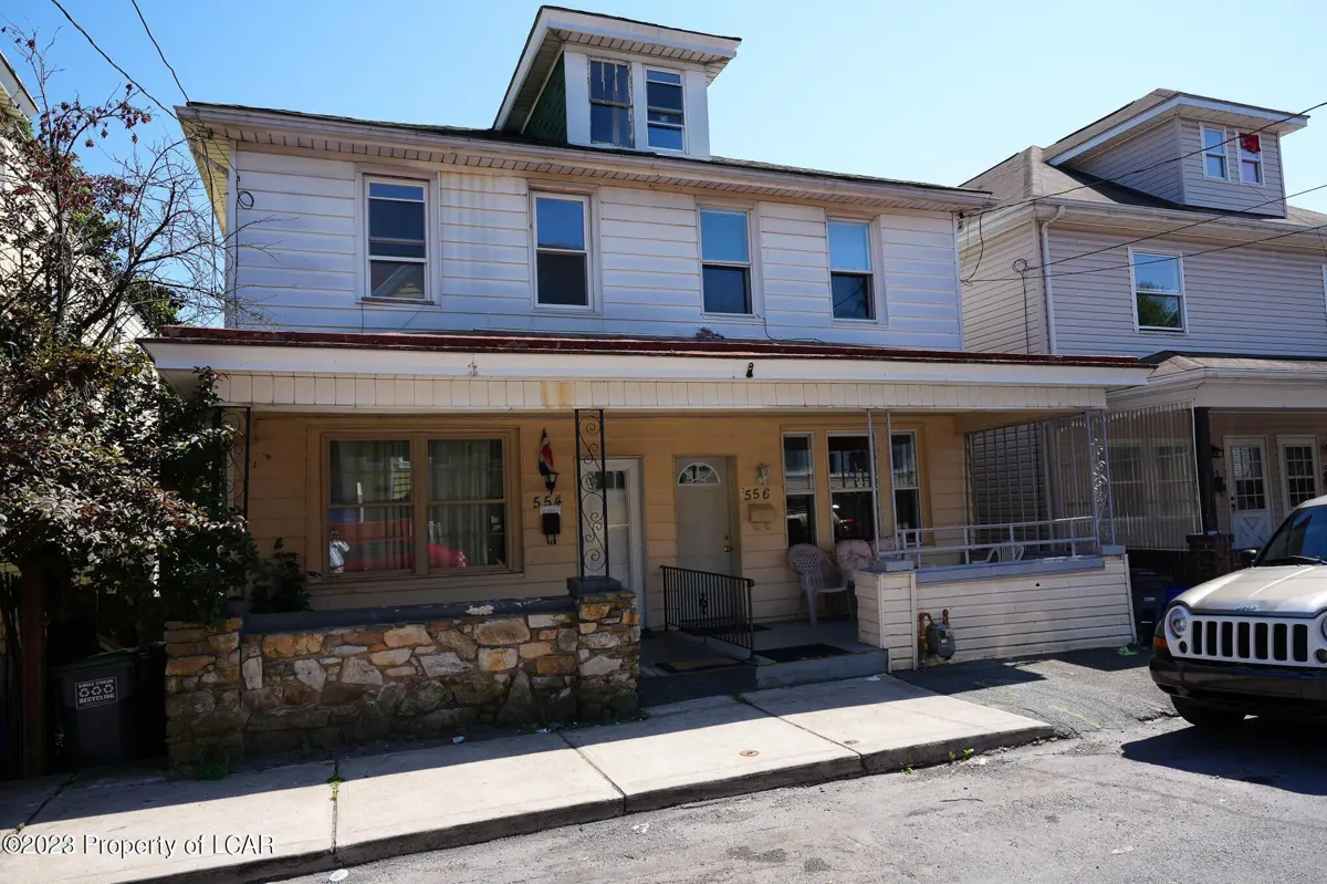 556 W Maple Street, Hazleton in Hazleton