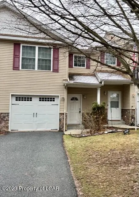 239 W Woodhaven Drive, White Haven in White Haven