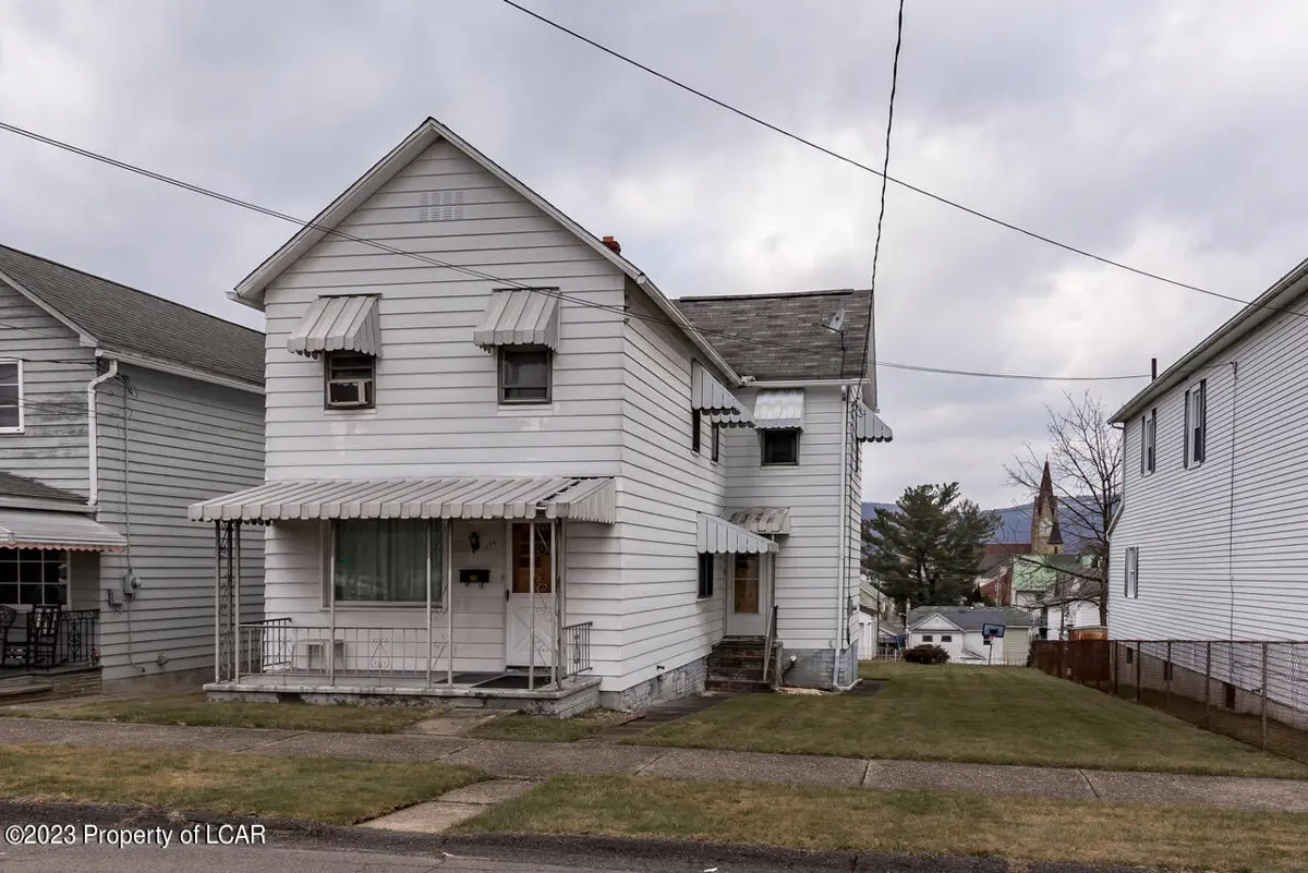 114 W Washington Street, Nanticoke in Nanticoke
