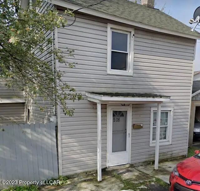 208 E Maple Street, Hazleton in Hazleton