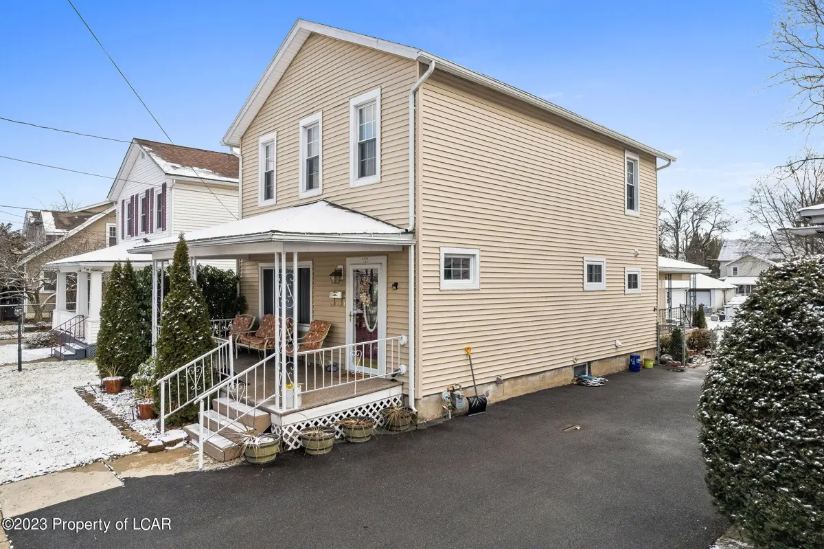 121 Washington Street, West Pittston in West Pittston