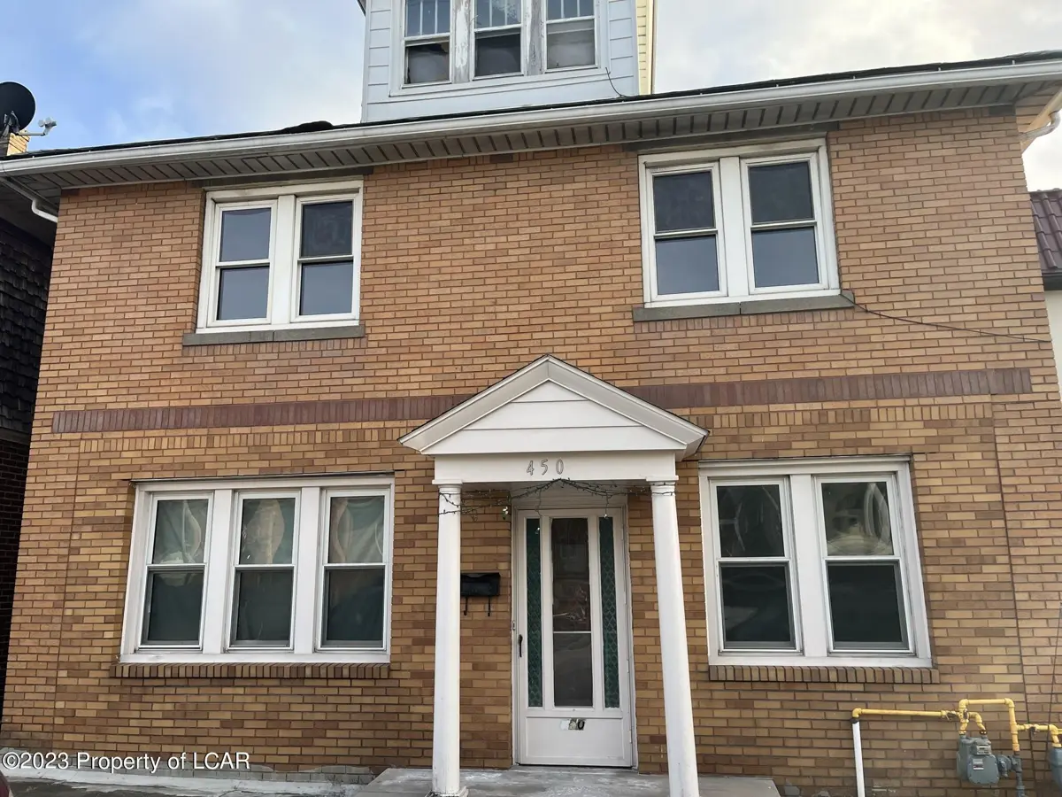 448-450 E Diamond Avenue, Hazleton in Hazleton