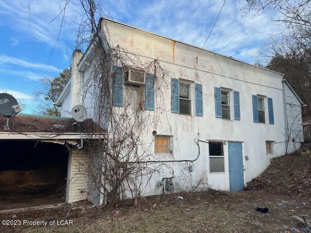 Rear 111 Darling Street, Wilkes-Barre in Wilkes-Barre