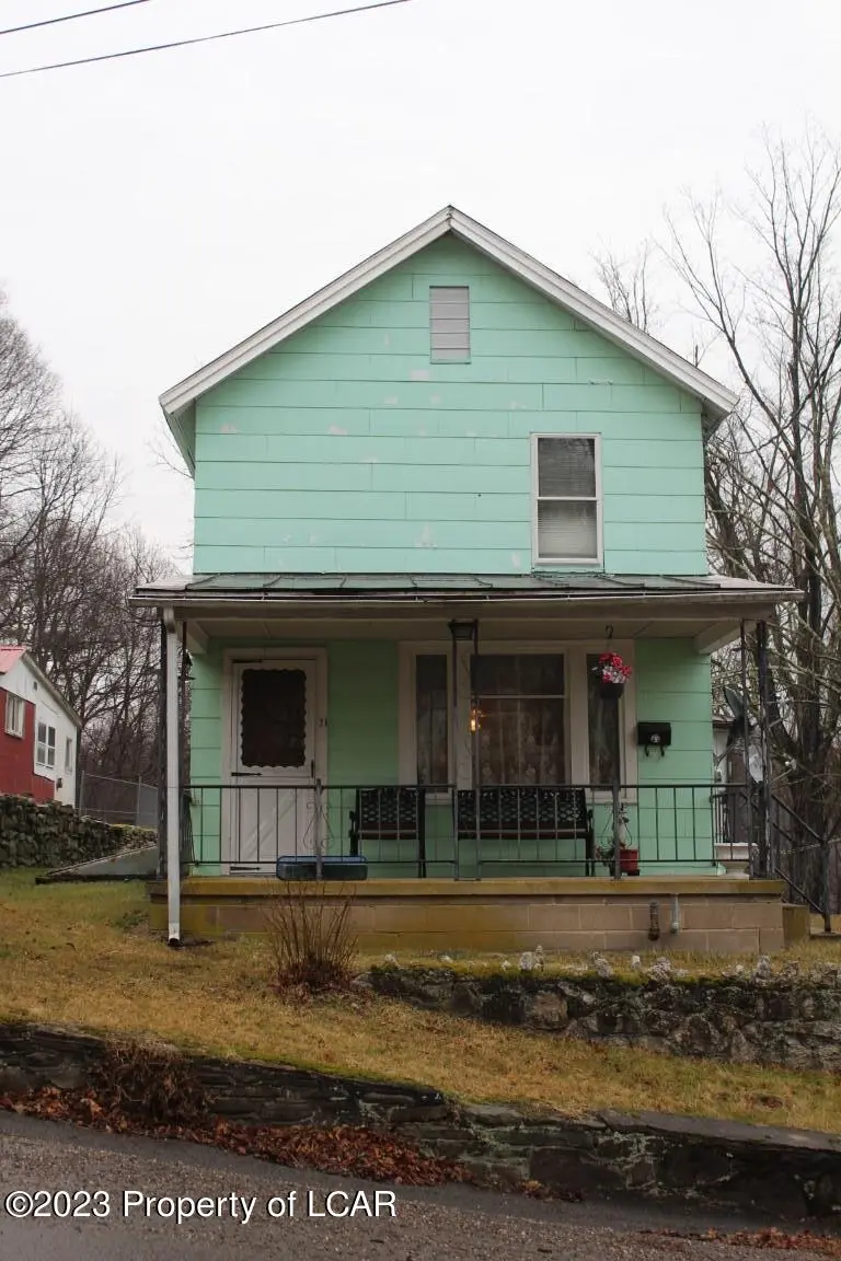 21 Search Street, Shickshinny in Shickshinny