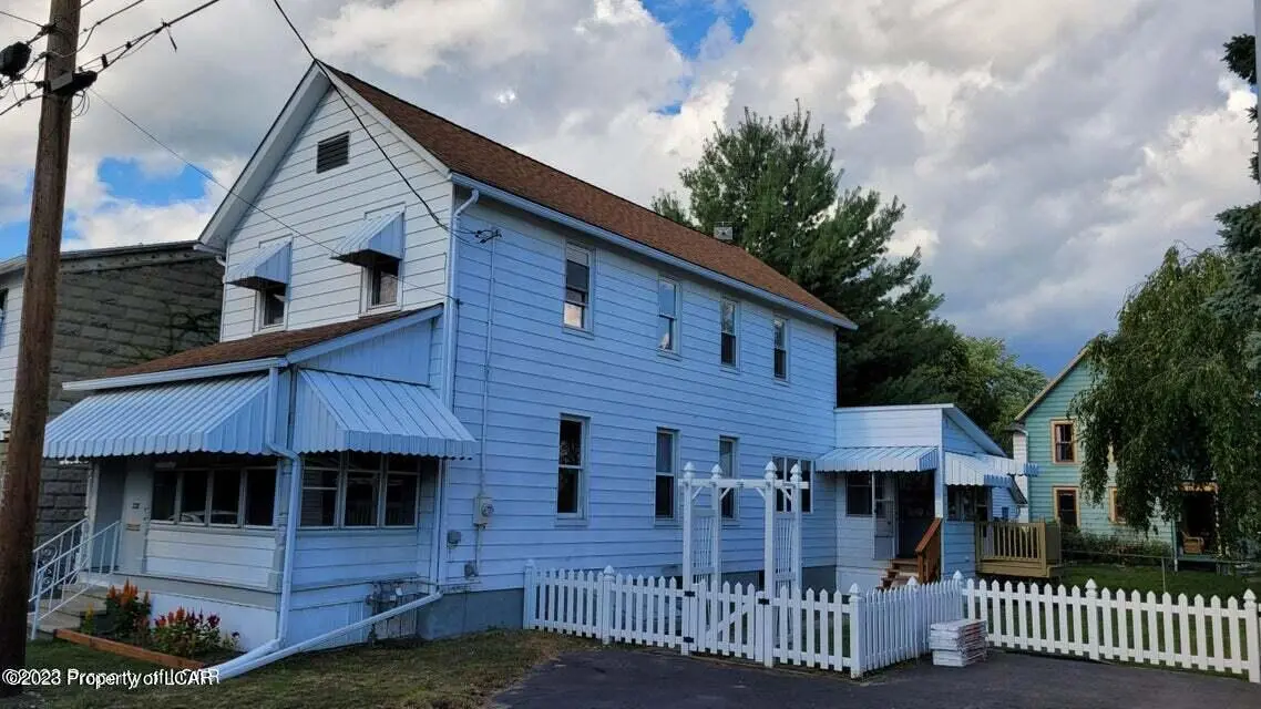 228 North Street, West Pittston in West Pittston