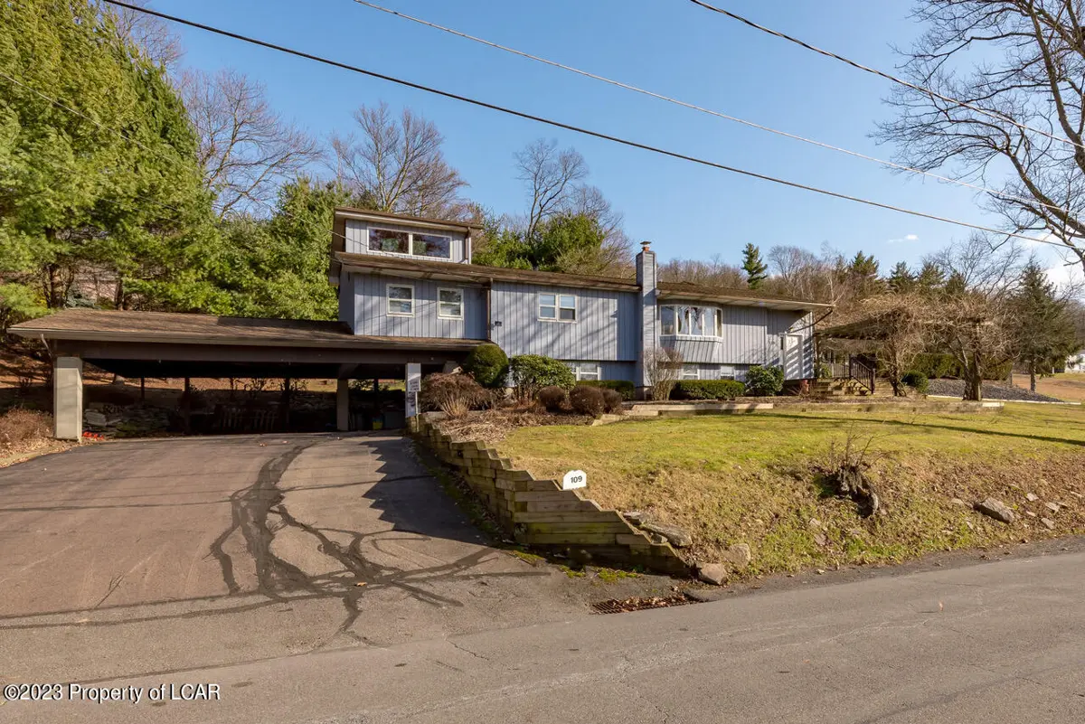 109 Staub Road, Shavertown in Shavertown