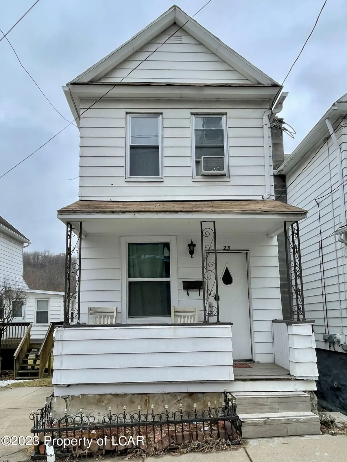 23 W Chestnut Street, Wilkes-Barre in Wilkes-Barre