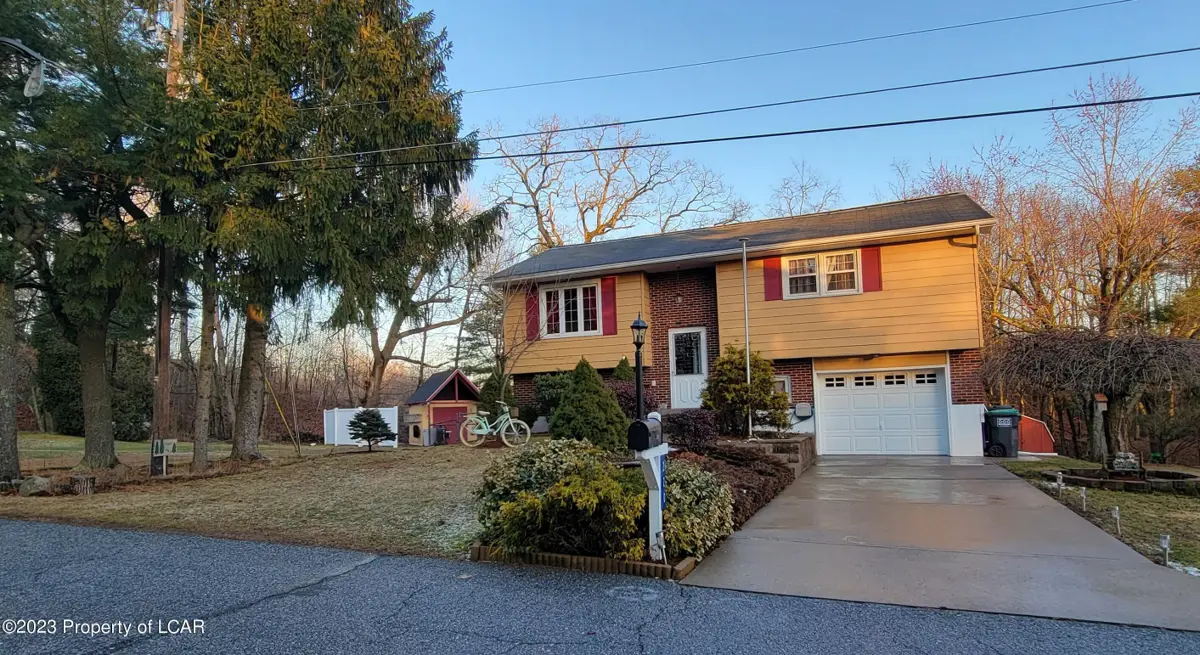 220 Smith Circle, Freeland in Freeland