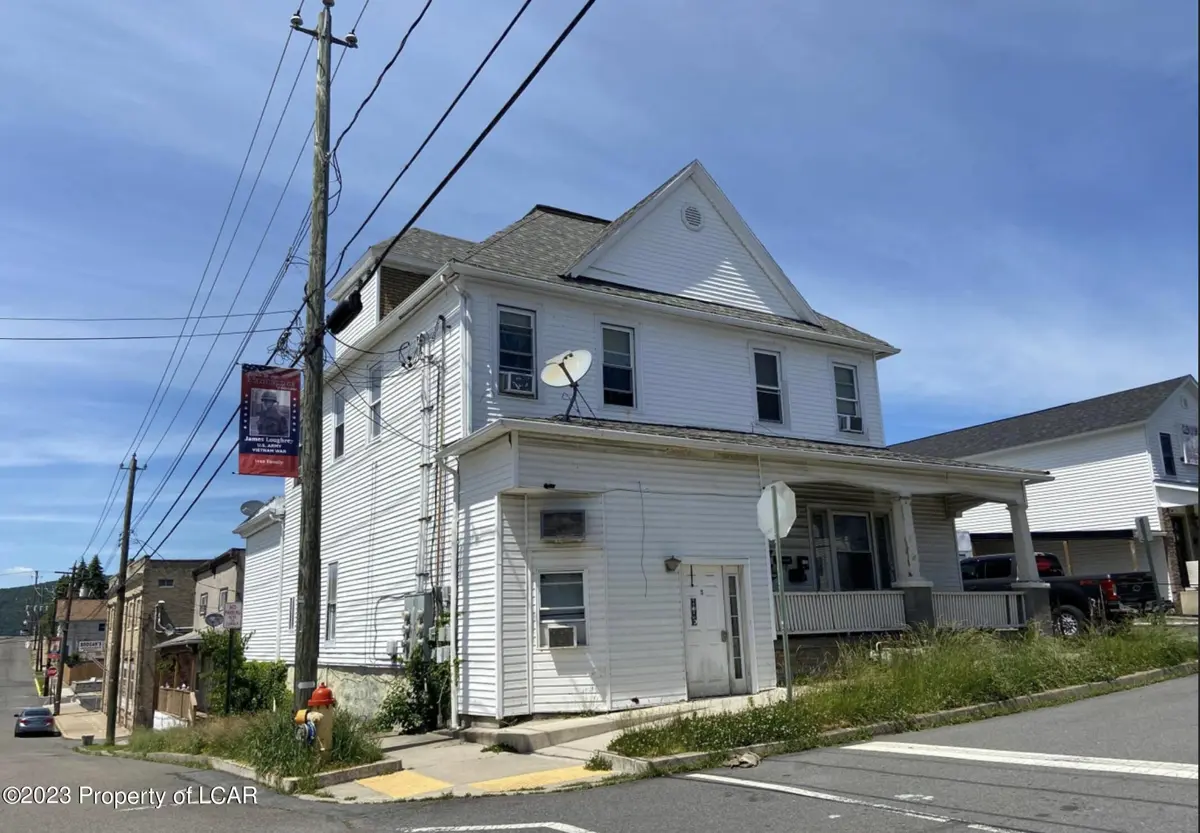 2 E Union Street, Nanticoke in Nanticoke