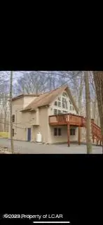 231 Elk Run, Pocono Lake in Pocono Lake