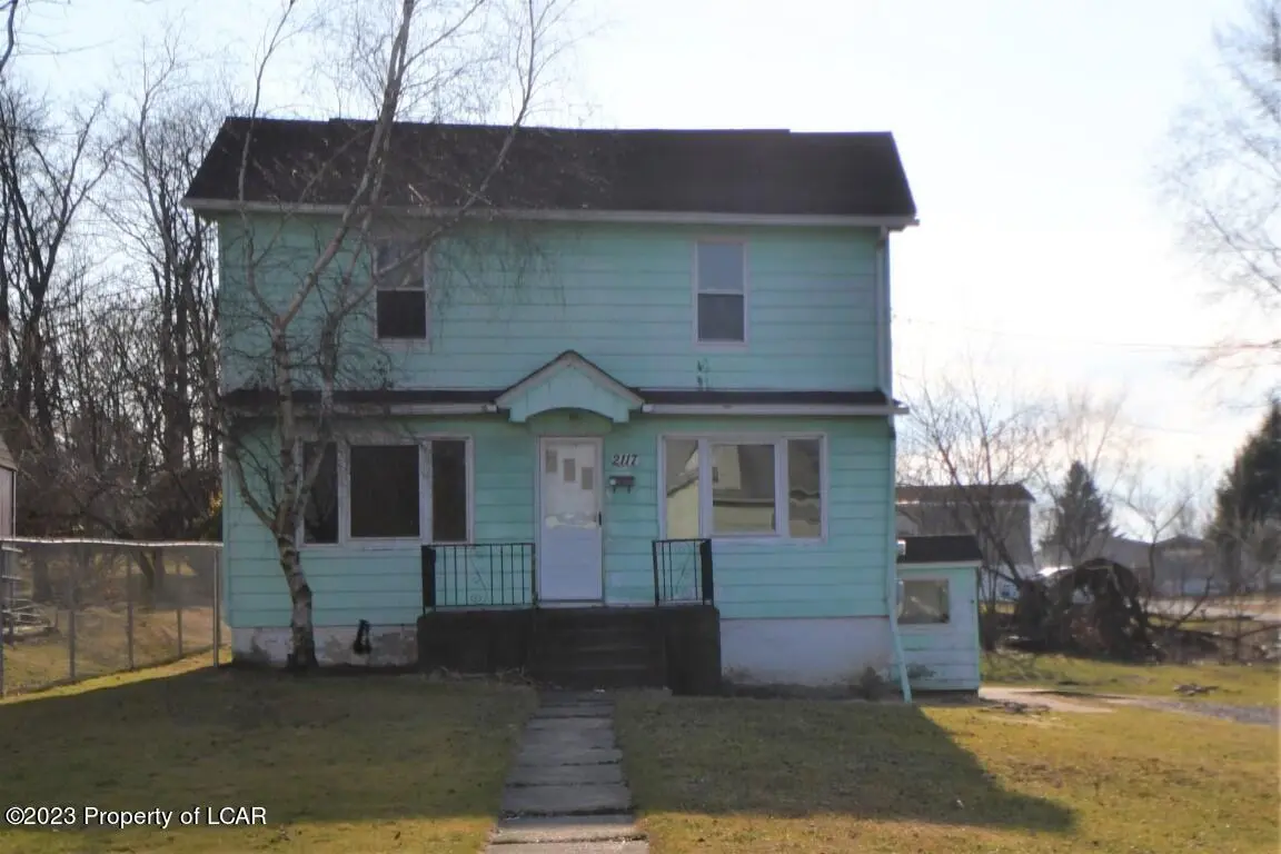 2117 Wood Way, Jenkins Township in Jenkins Township