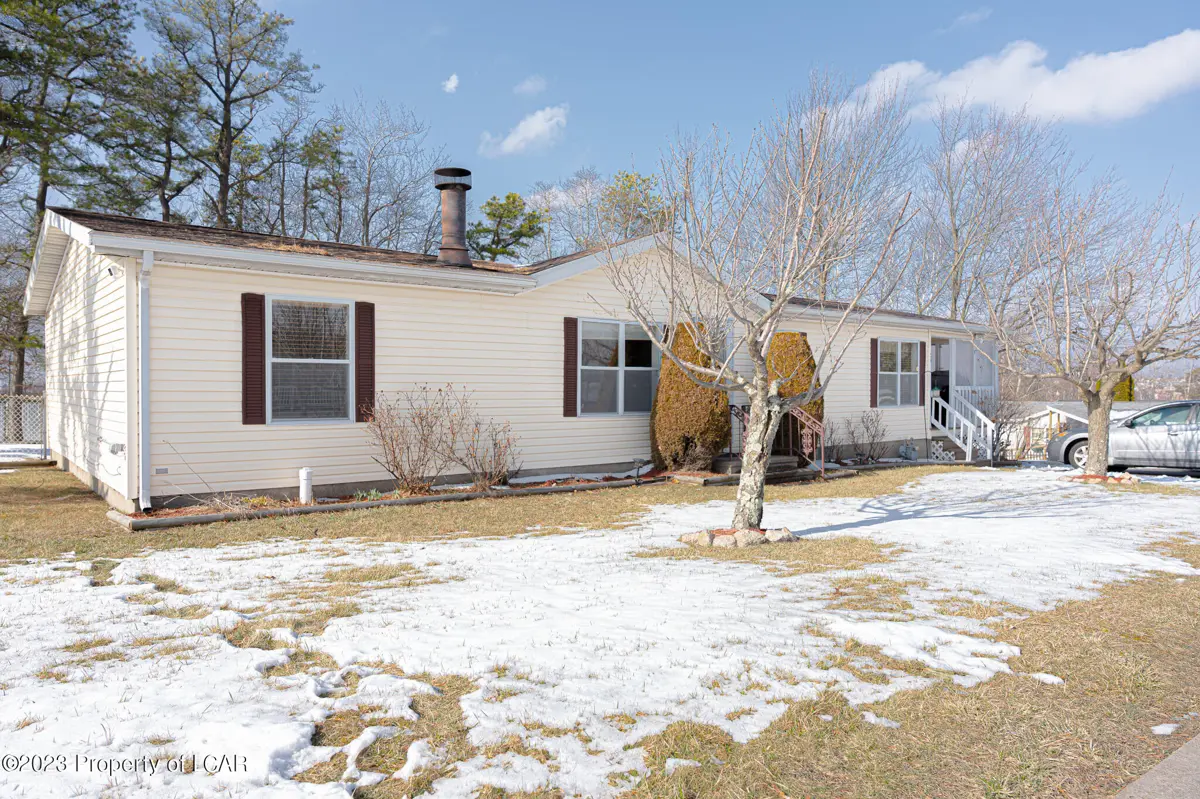 28 Newport Drive, Hazleton in Hazleton