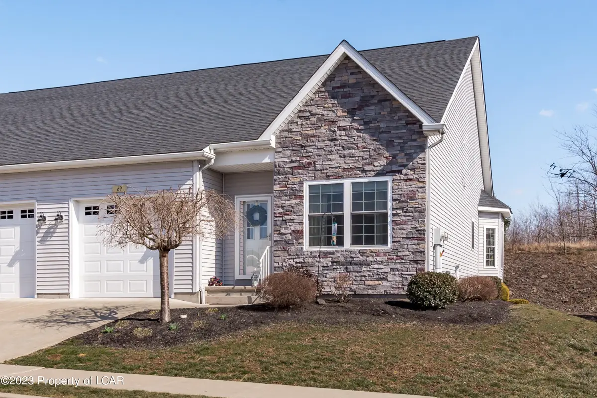69 Grandview Drive, Pittston Township in Pittston Township