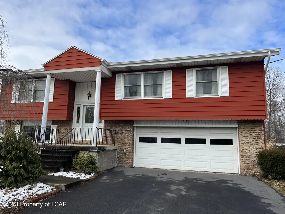 132 Cedarwood Drive, Laflin in Laflin