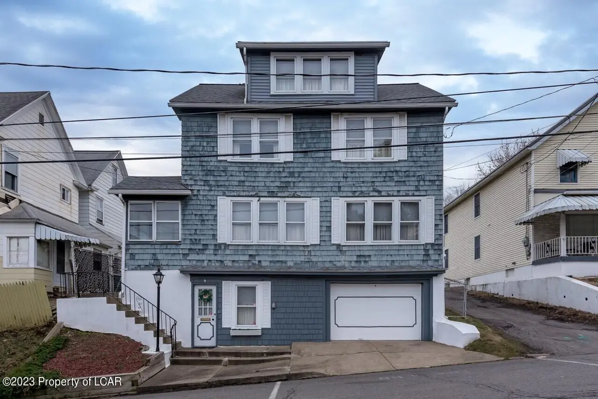 1/2 S Regent Street, Hanover Township in Hanover Township