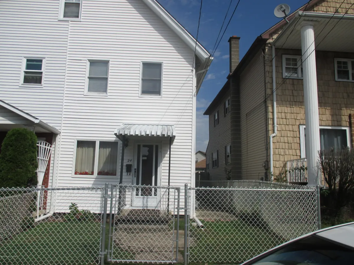 24 Gore Street, Wilkes-Barre in Wilkes-Barre